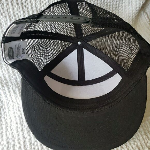NWOT Peterbilt Trucker Hat Embroidered Snapback Adjustable Mesh Black Gray - Picture 6 of 7